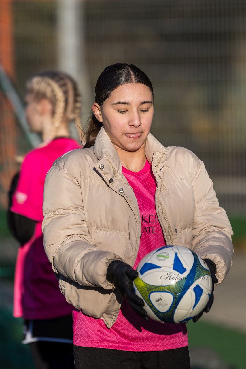 Bild 229 - wCJ VfL Pinneberg 3 - Lemsahl : Ergebnis: 2:1